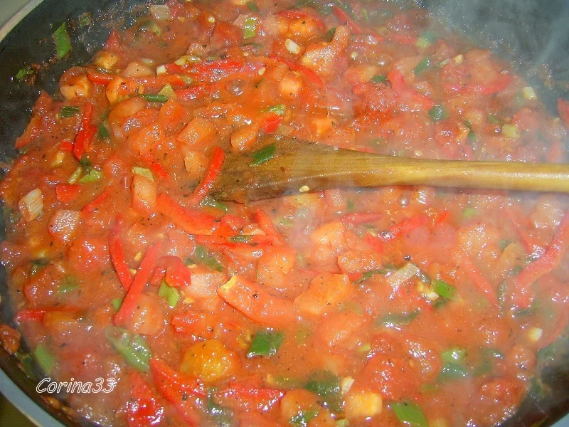 Pasta with vegetable and nut sauce