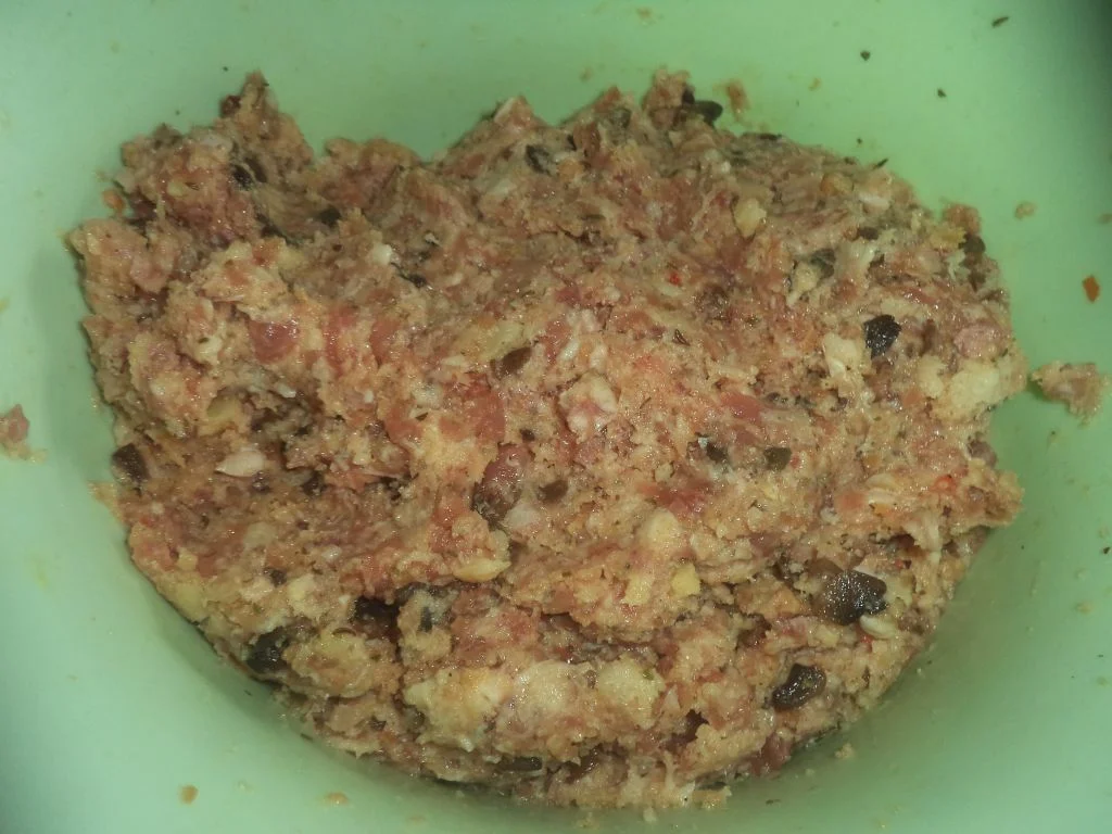 Meatballs coated in breadcrumbs baked in the oven